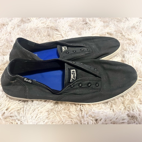 Keds Gray Slip On Flats Women’s Sz 10 - Picture 2 of 3